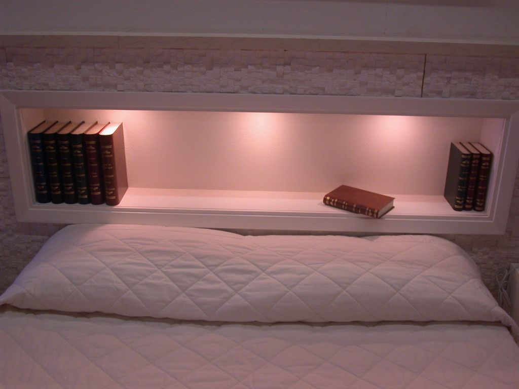 Camere da letto moderne con cabina armadio: lc letto container con ...