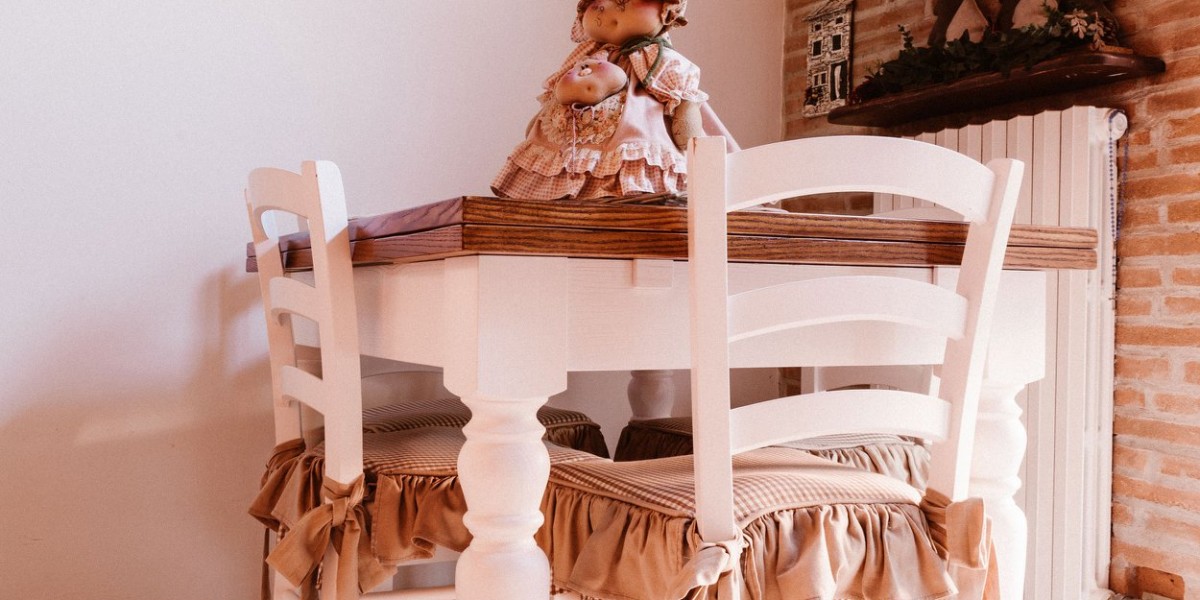 tavolo-in-legno-a-misura-con-gambe-tornite.jpg